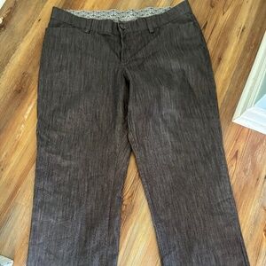 Lee wrinkle free, work pants. Very NICE pants. Size 20